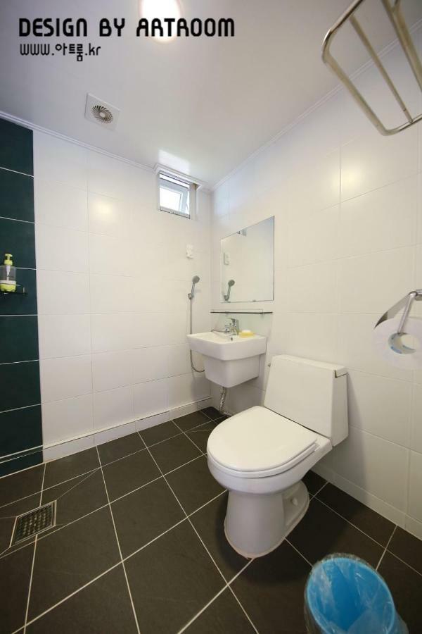 Jjuk Guesthouse Jeju Dış mekan fotoğraf
